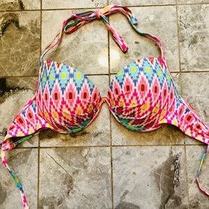 Victoria’s Secret Push Up Swimsuit Top Size 32DD